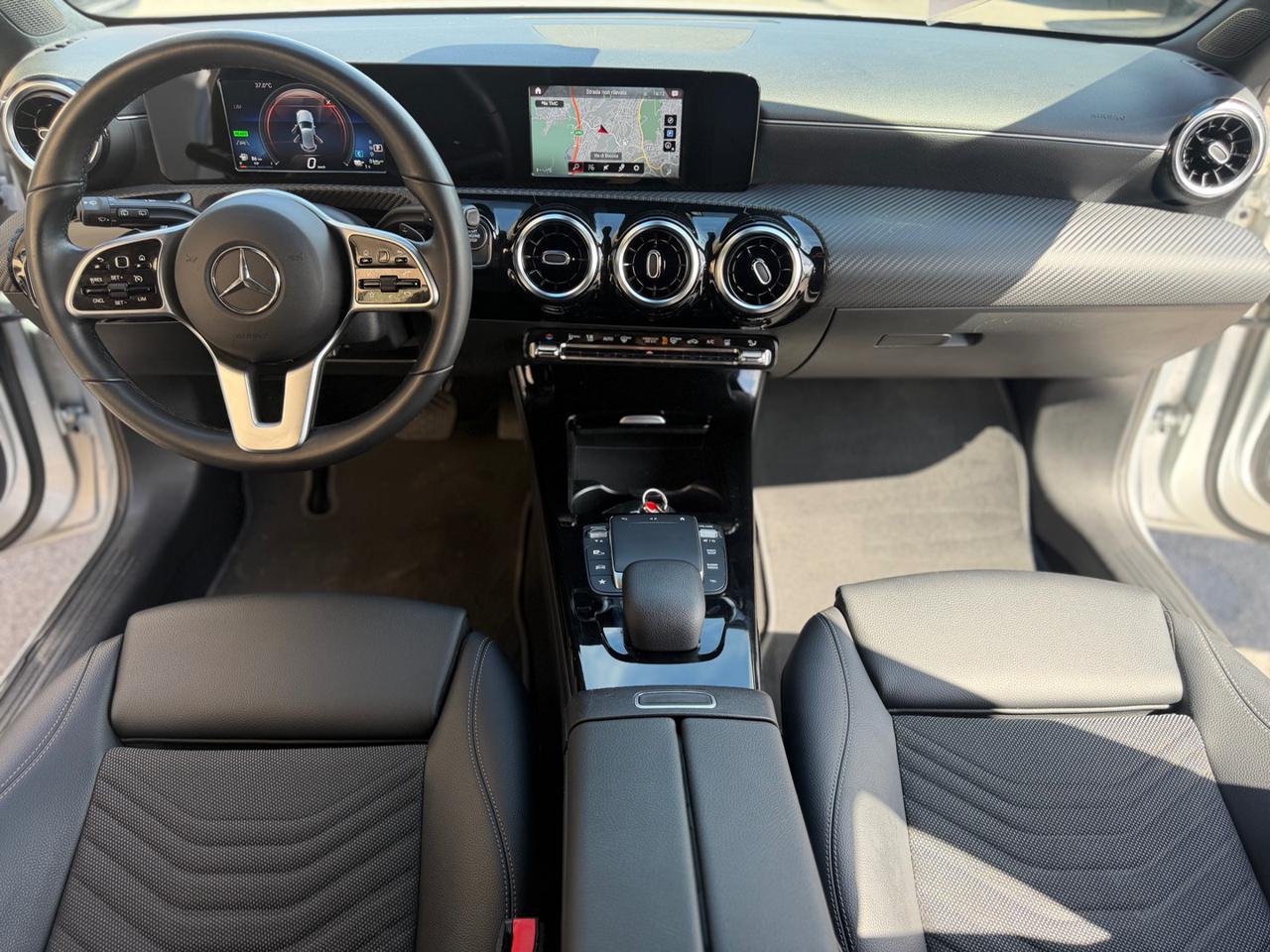 MERCEDES-BENZ A 250 e Automatic EQ-Power Business Extra - 10