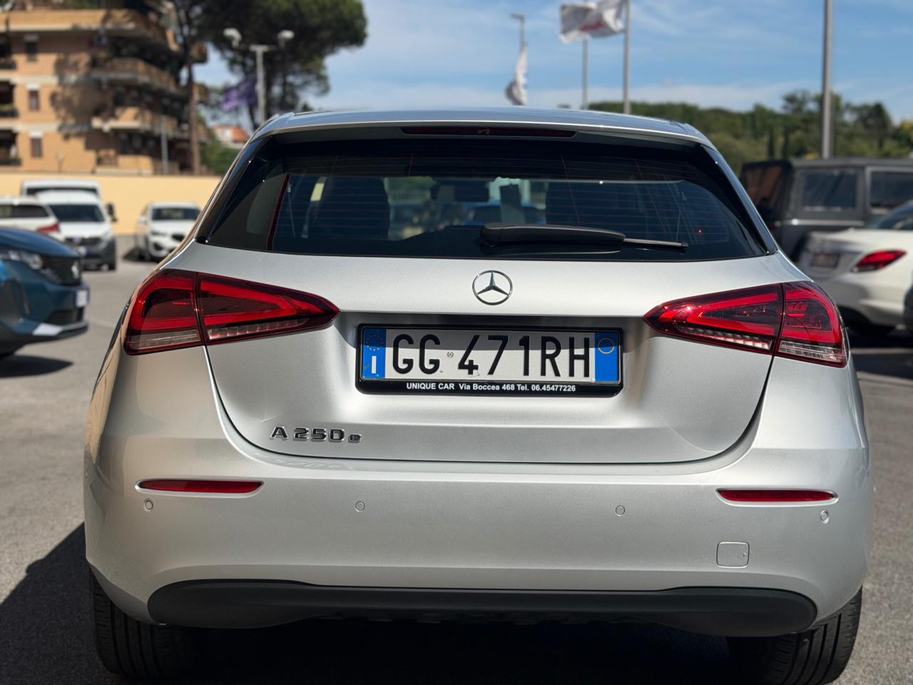 MERCEDES-BENZ A 250 e Automatic EQ-Power Business Extra - 6