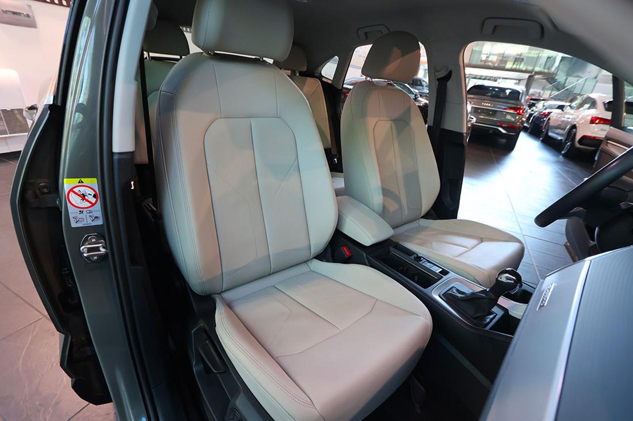 AUDI Q3 40 TFSI Sportback Quattro S-Tronic Business Plus - 17