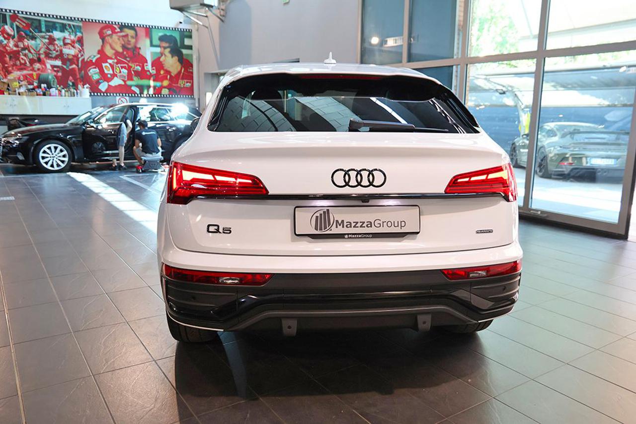 AUDI Q5 40 TDI Sportback Quattro S-Tronic S-Line Plus - 8