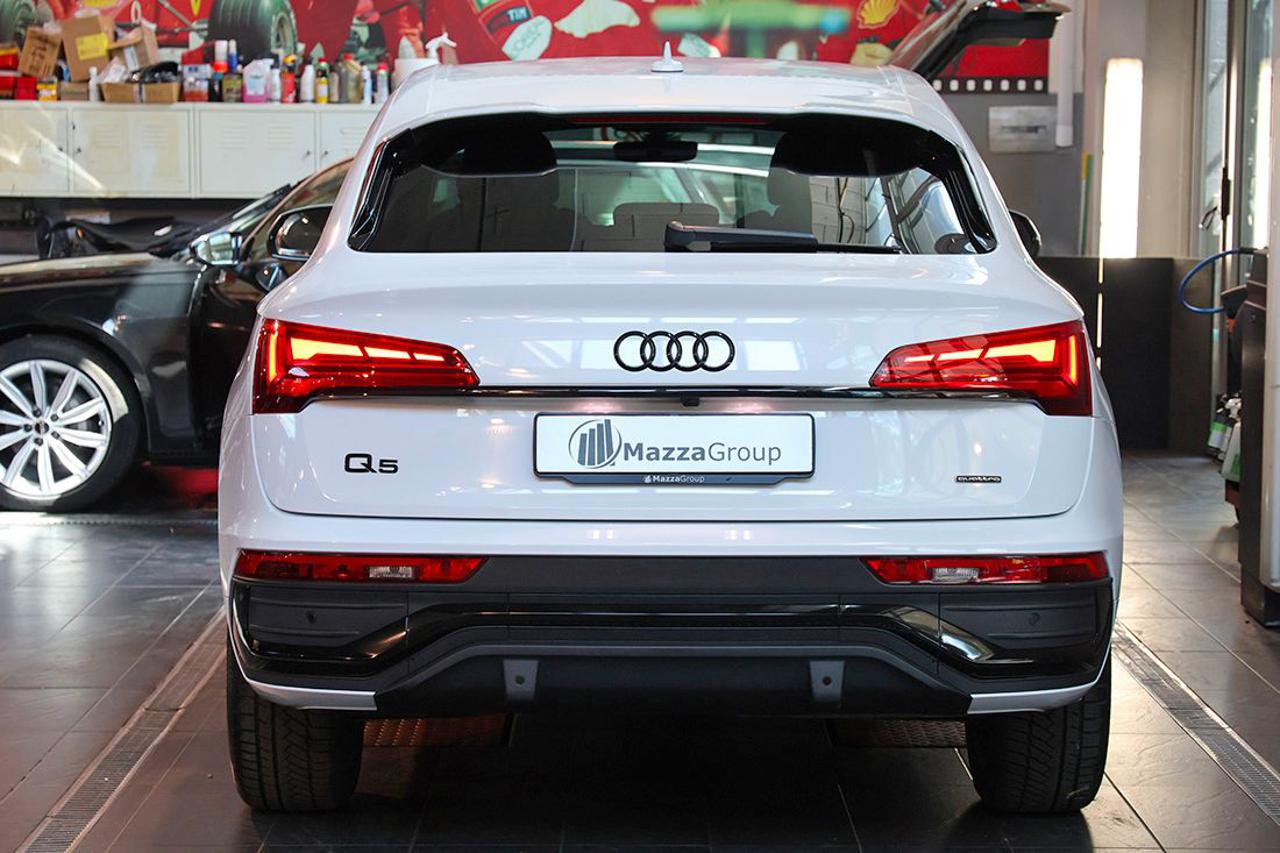 AUDI Q5 40 TDI Sportback Quattro S-Tronic S-Line Plus - 4