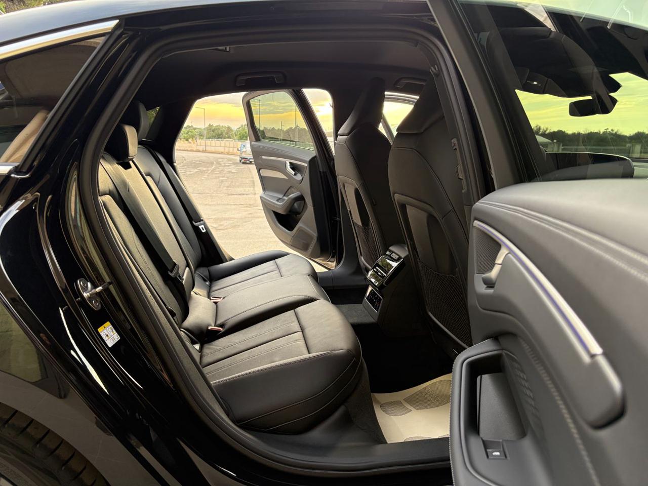 AUDI A6 TDI 150 kW S tronic quattro S line edition - 11