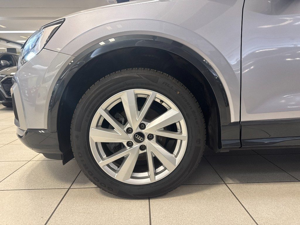 AUDI Q2 35 TFSI STRONIC Business Advanced+CAMERA+NAV - 9