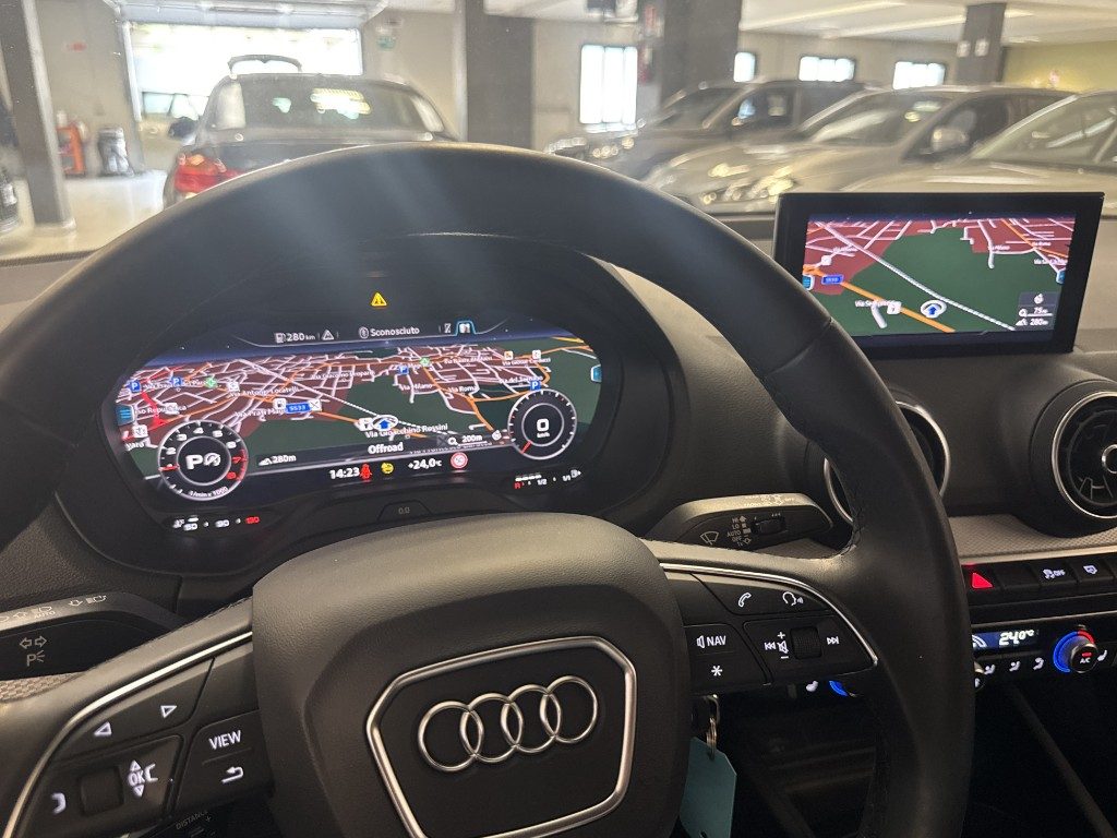 AUDI Q2 35 TFSI STRONIC Business Advanced+CAMERA+NAV - 11