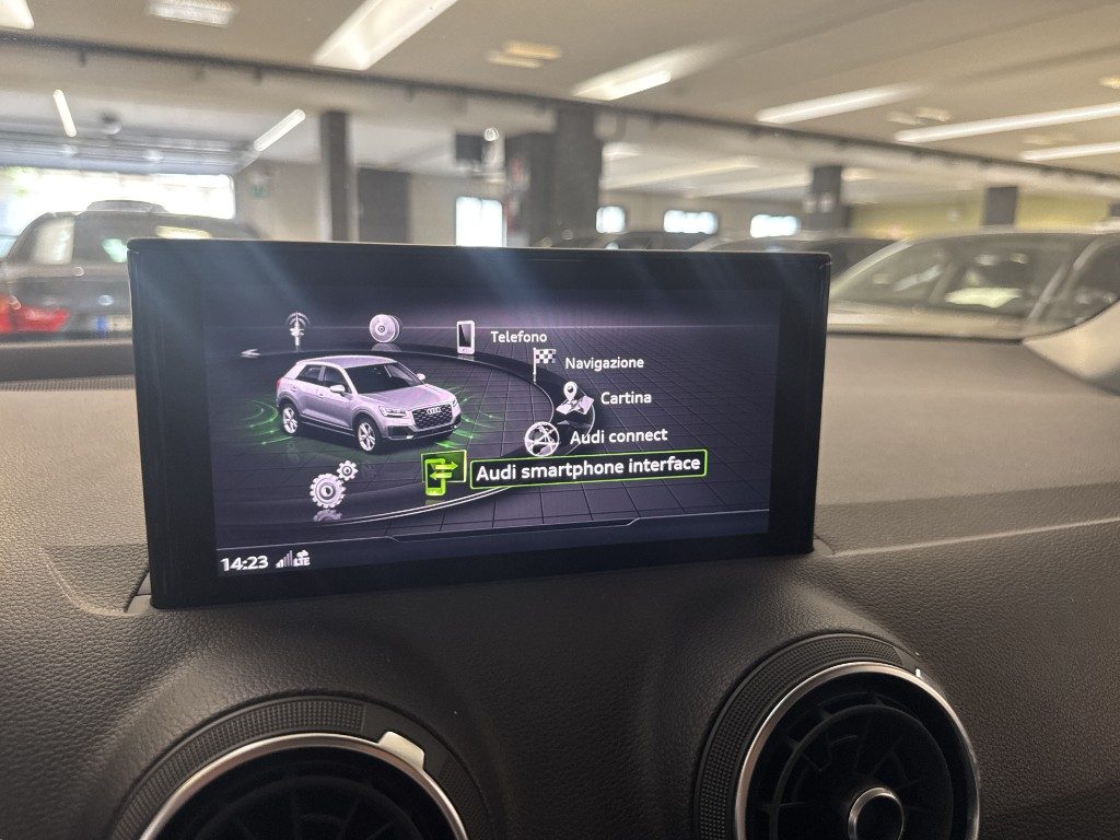 AUDI Q2 35 TFSI STRONIC Business Advanced+CAMERA+NAV - 13