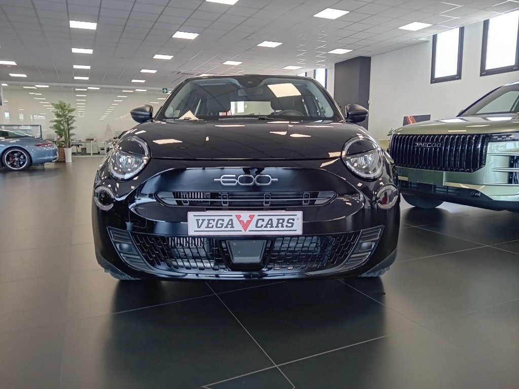 Clicca per ingrandire 600 - Hybrid 100 CV DCT MHEV