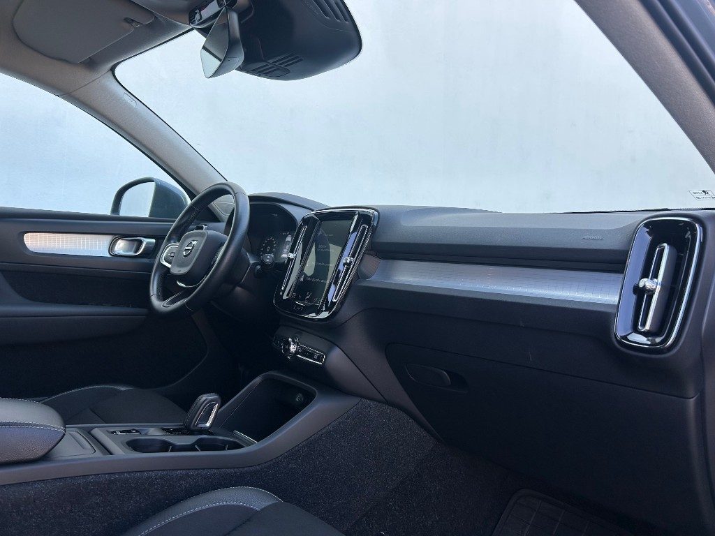 VOLVO XC40 T3 Geartronic Momentum - Foto 4