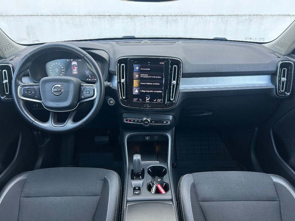 VOLVO XC40 T3 Geartronic Momentum - Foto 5