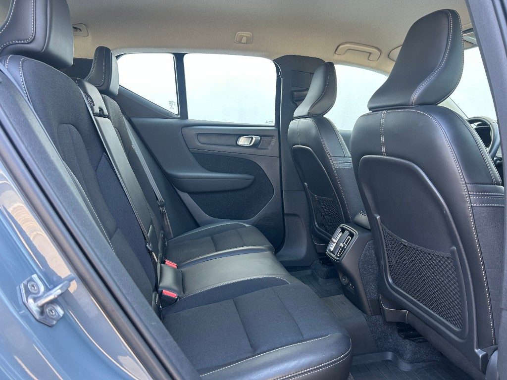 VOLVO XC40 T3 Geartronic Momentum - Foto 6