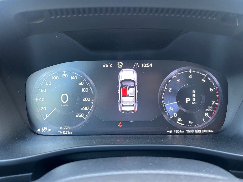 VOLVO XC40 T3 Geartronic Momentum - Grid Foto 11
