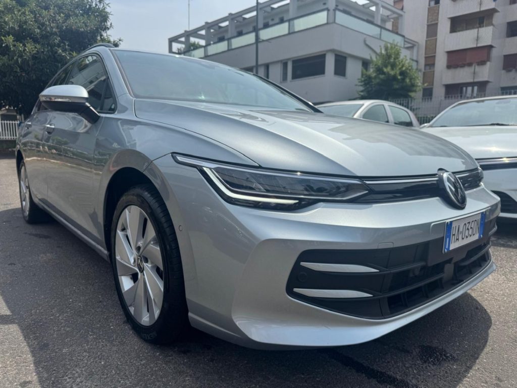 VOLKSWAGEN Golf Variant 2.0 TDI 150 CV DSG Edition Plus - 2