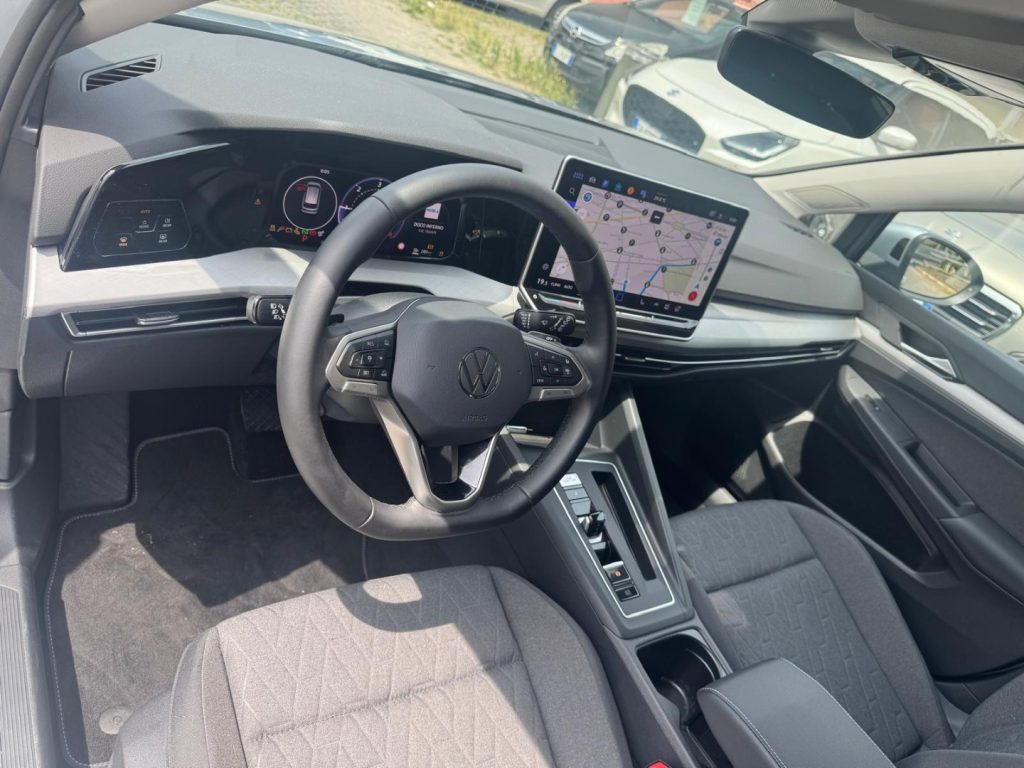 VOLKSWAGEN Golf Variant 2.0 TDI 150 CV DSG Edition Plus - 9
