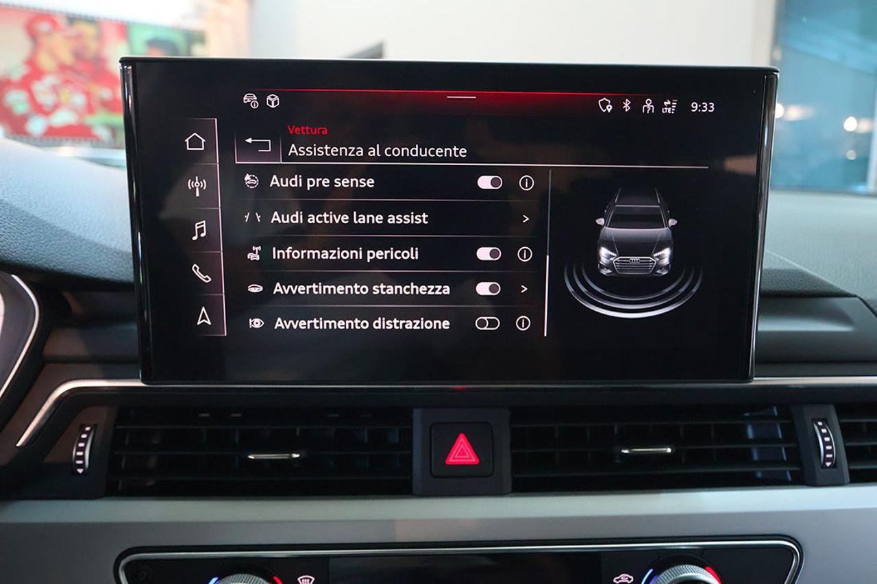 AUDI A4 35 TDI Avant S-Tronic S-Line - 30