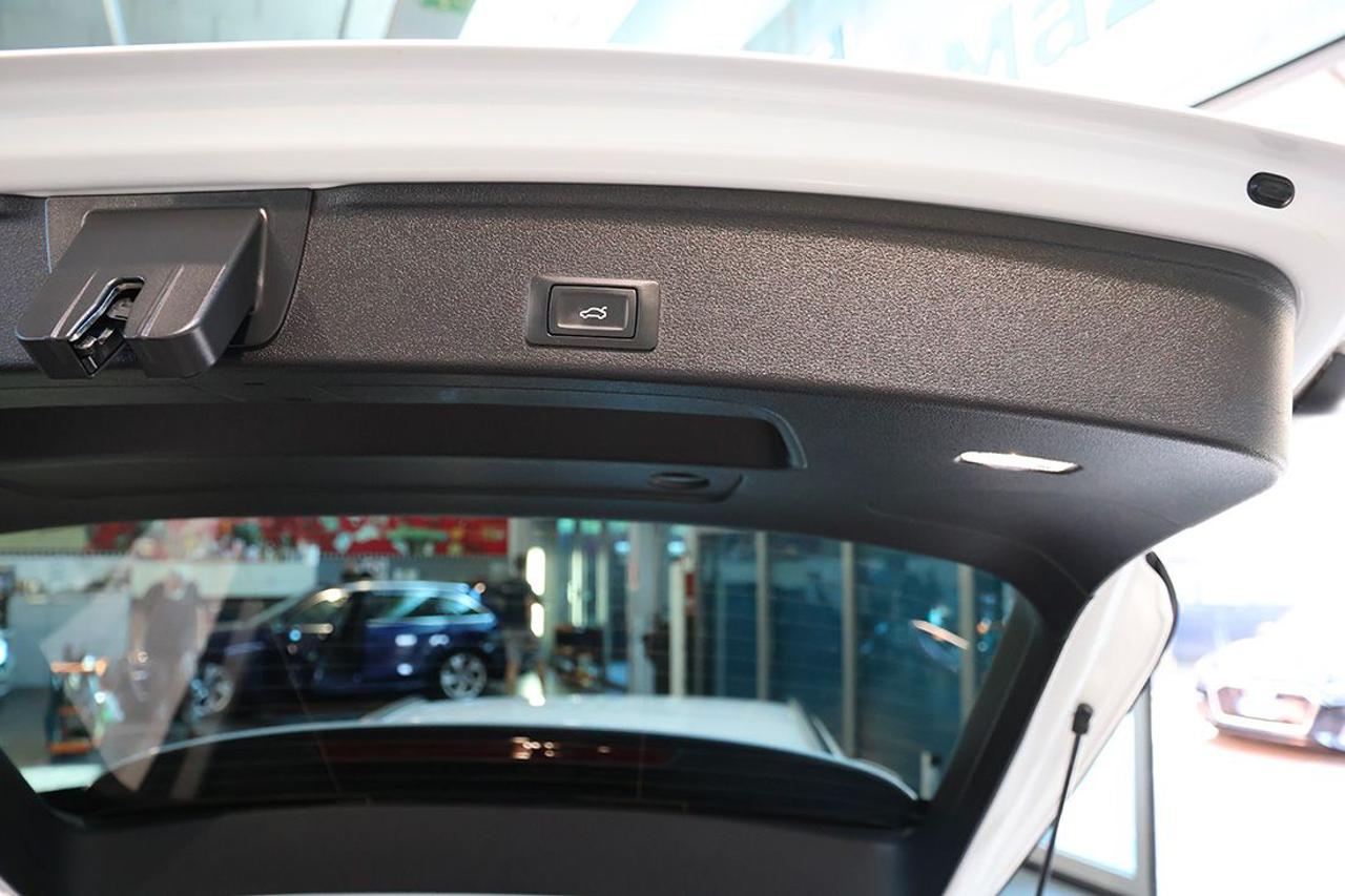 AUDI A4 35 TDI Avant S-Tronic S-Line - 13