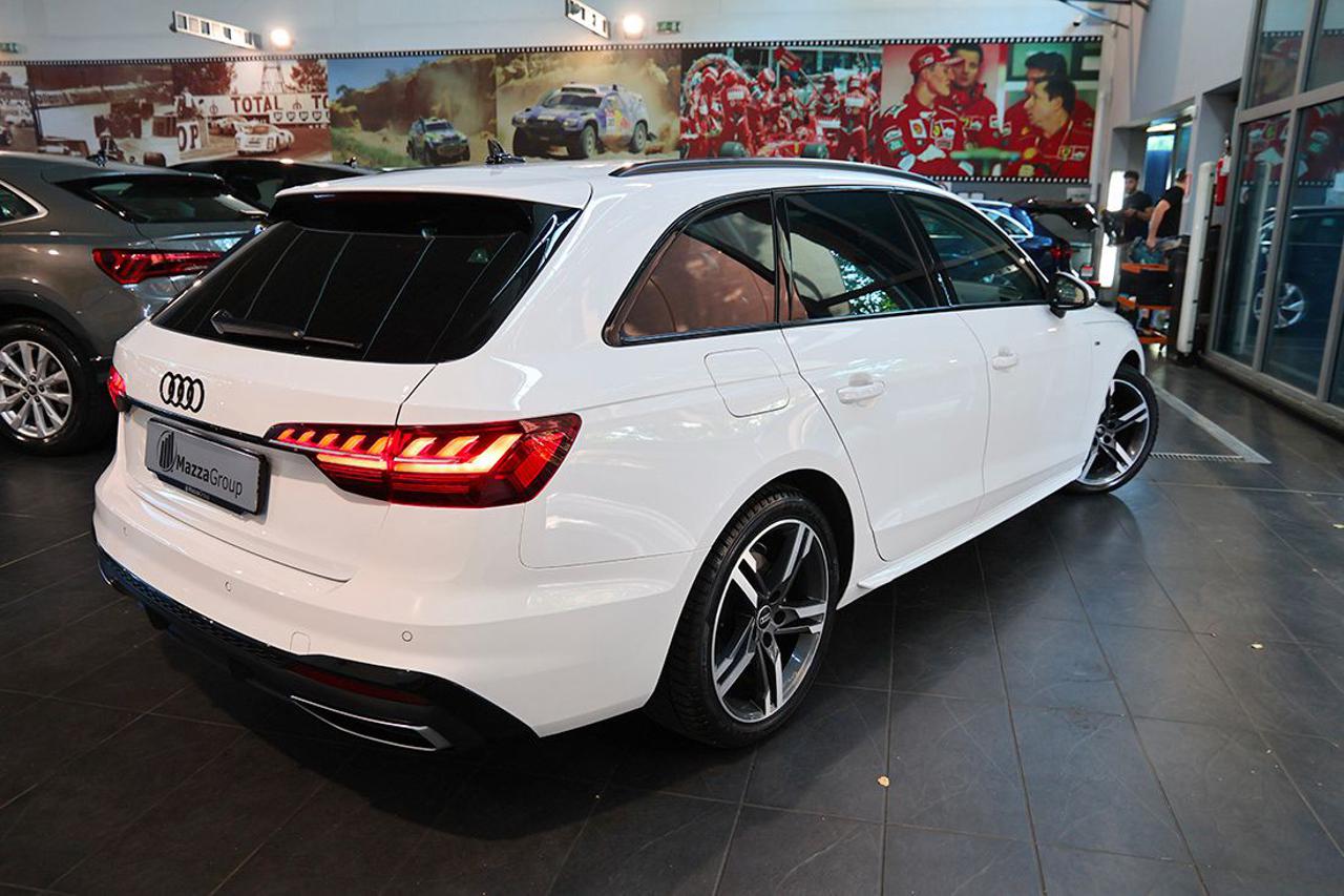 AUDI A4 35 TDI Avant S-Tronic S-Line - 9