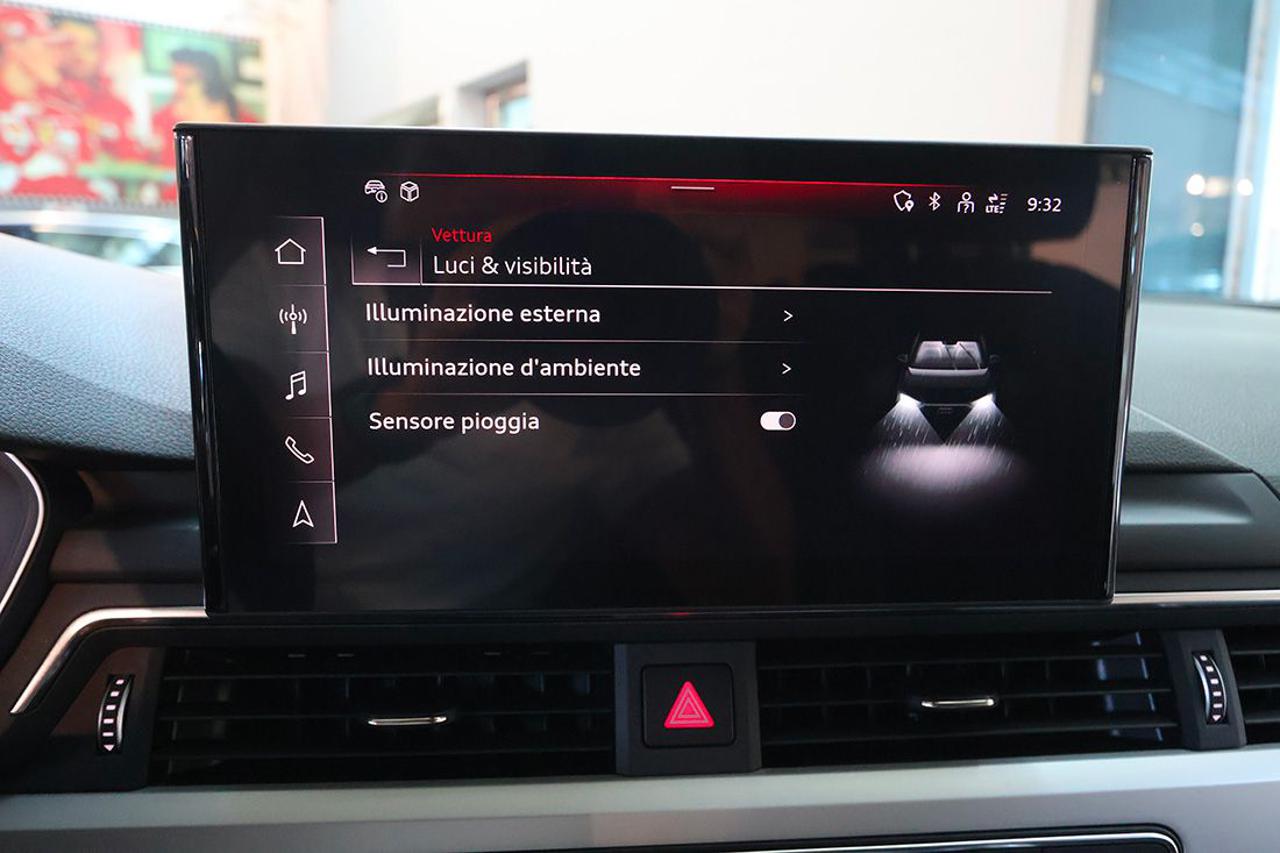 AUDI A4 35 TDI Avant S-Tronic S-Line - 28