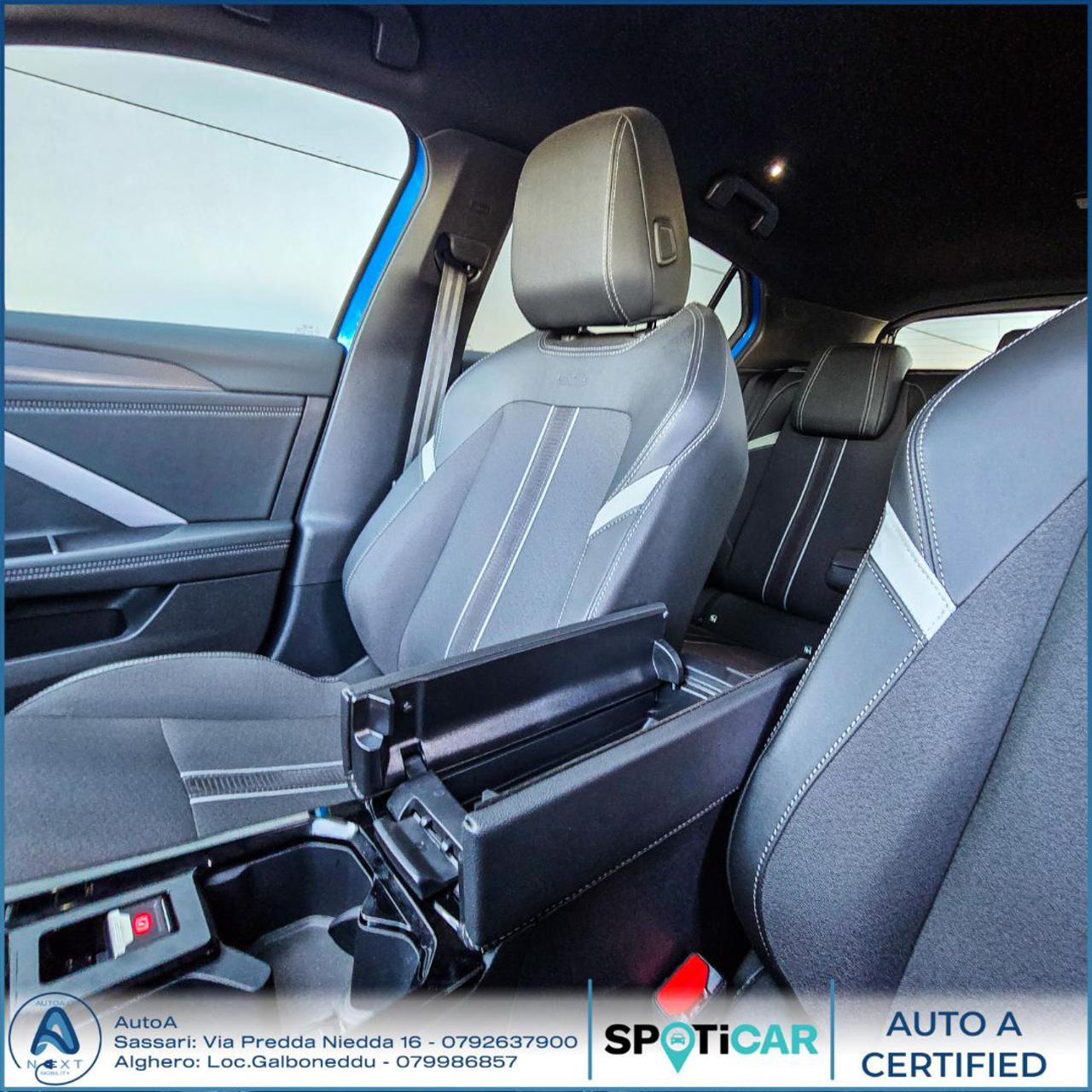 OPEL Astra 1.2 Turbo 130 CV GS - 26