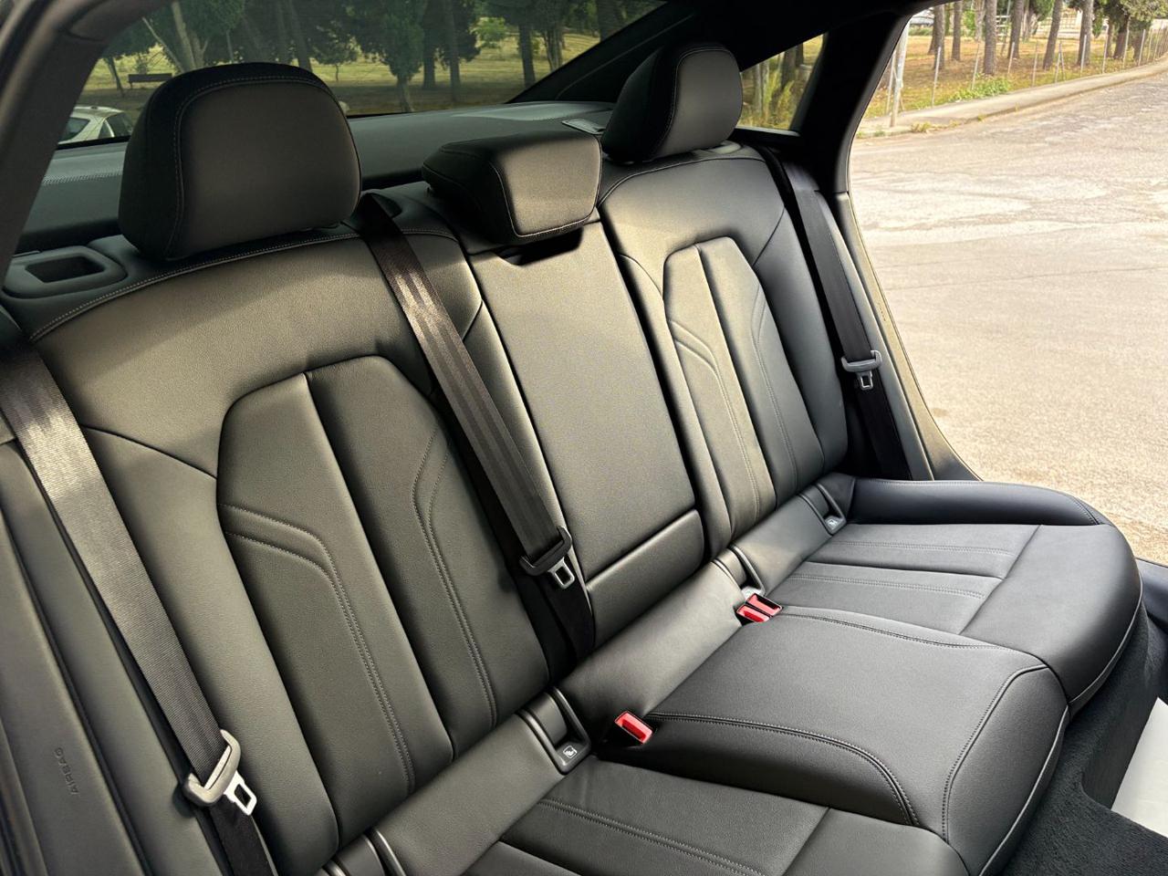 AUDI A6 TDI 150 kW S tronic quattro S line edition - 12