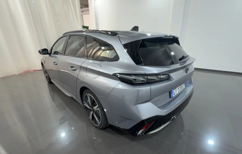 PEUGEOT 308 SW Plug-in Hybrid 225 e-EAT8 GT - 5