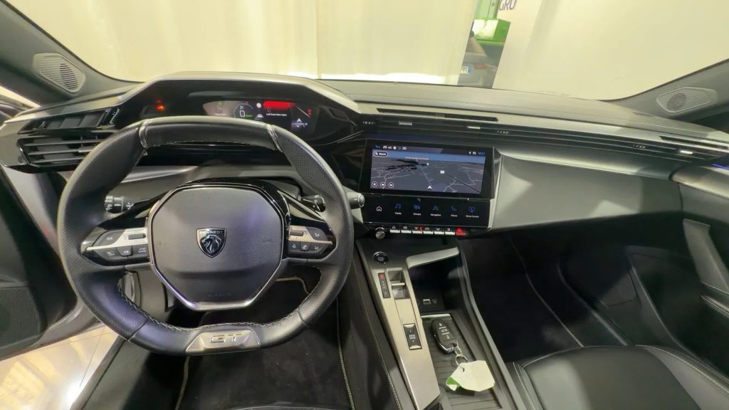 PEUGEOT 308 SW Plug-in Hybrid 225 e-EAT8 GT - 8