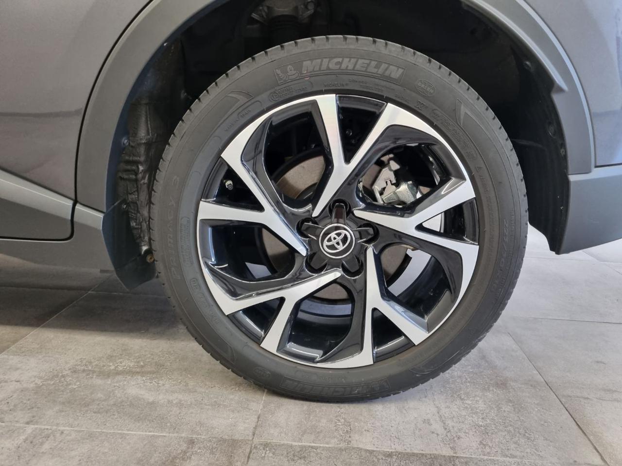 TOYOTA C-HR 1.8 Hybrid E-CVT Dynamic - 15