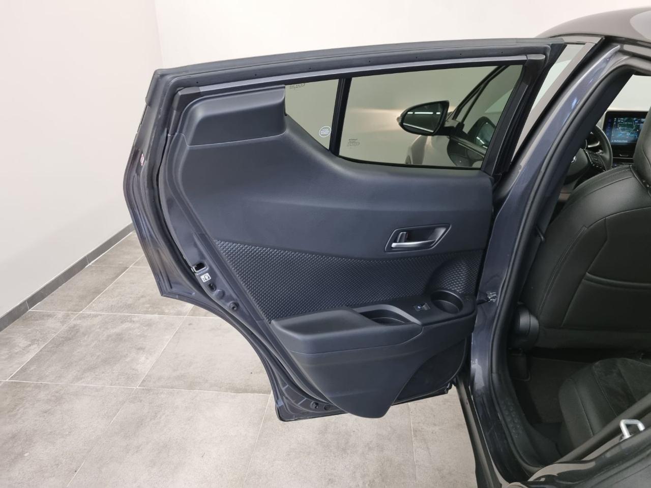 TOYOTA C-HR 1.8 Hybrid E-CVT Dynamic - 22