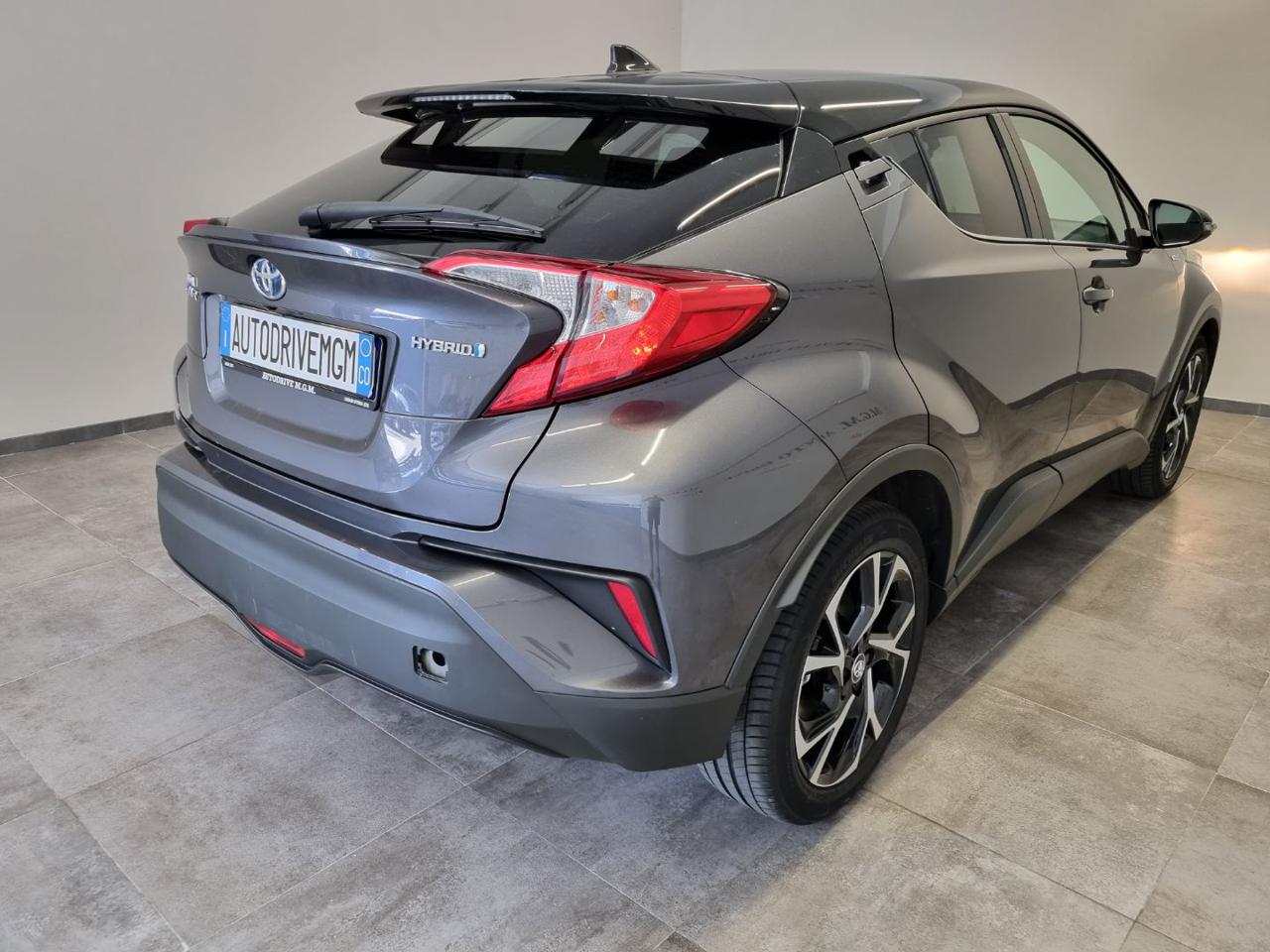 TOYOTA C-HR 1.8 Hybrid E-CVT Dynamic - 28
