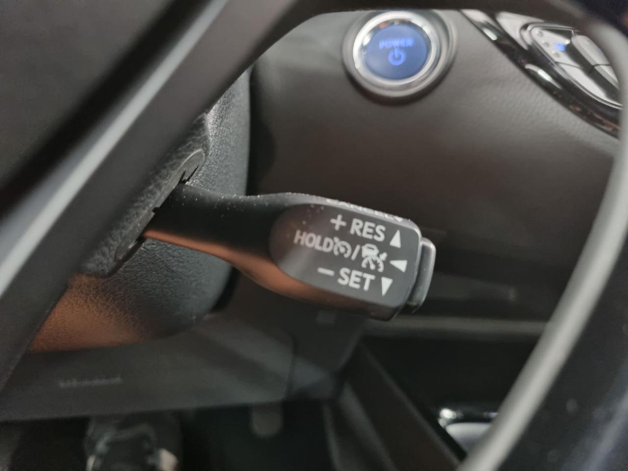 TOYOTA C-HR 1.8 Hybrid E-CVT Dynamic - 16