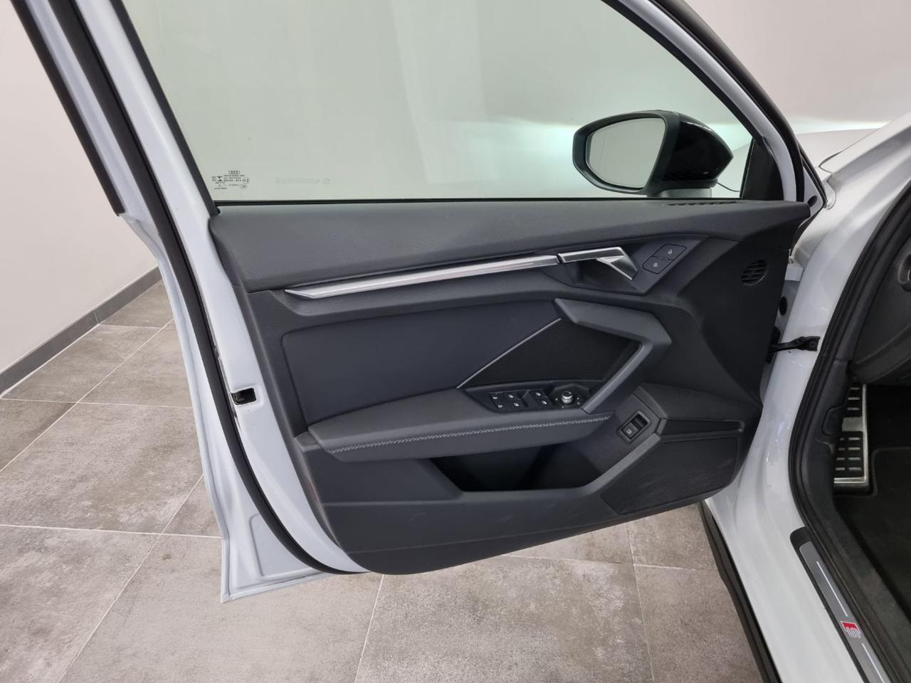 AUDI A3 SPB 45 TFSI e S tronic S line edition - 24