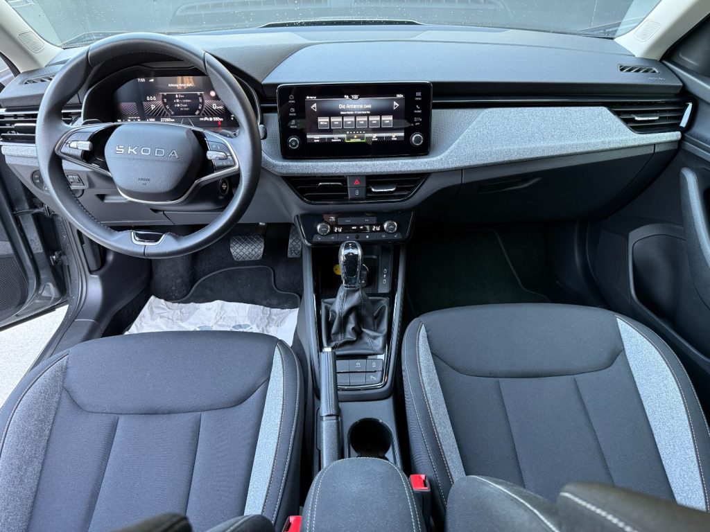 SKODA Kamiq 1.0 TSI DSG Black Dots Camera LED DAB+ Keyless - 6
