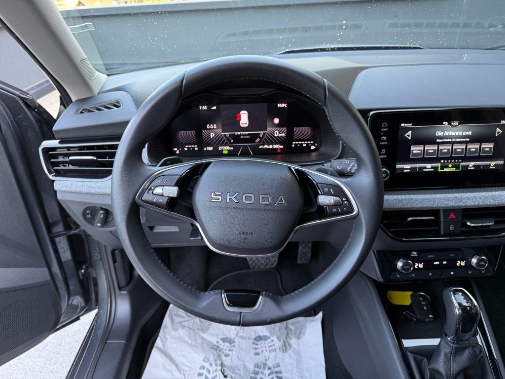 SKODA Kamiq 1.0 TSI DSG Black Dots Camera LED DAB+ Keyless - 7