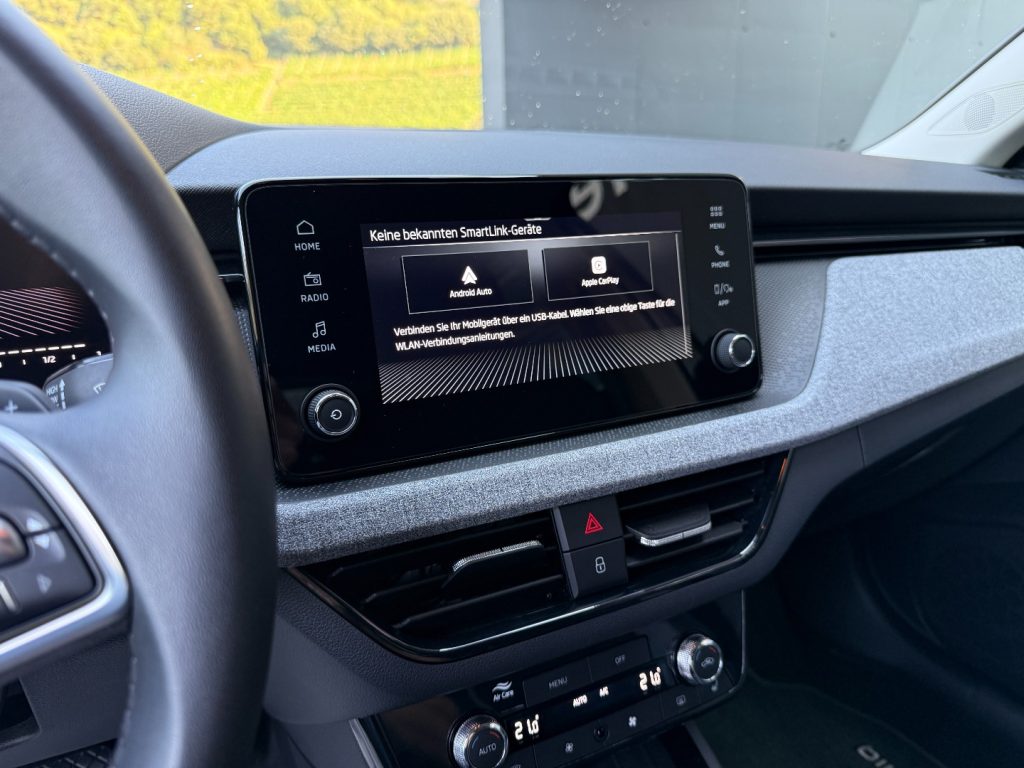 SKODA Kamiq 1.0 TSI DSG Black Dots Camera LED DAB+ Keyless - 14