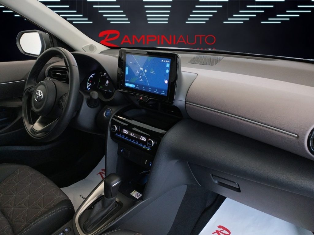 TOYOTA Yaris Cross 1.5 Hybrid E-CVT Lounge Km 28.000 Pronta - 19