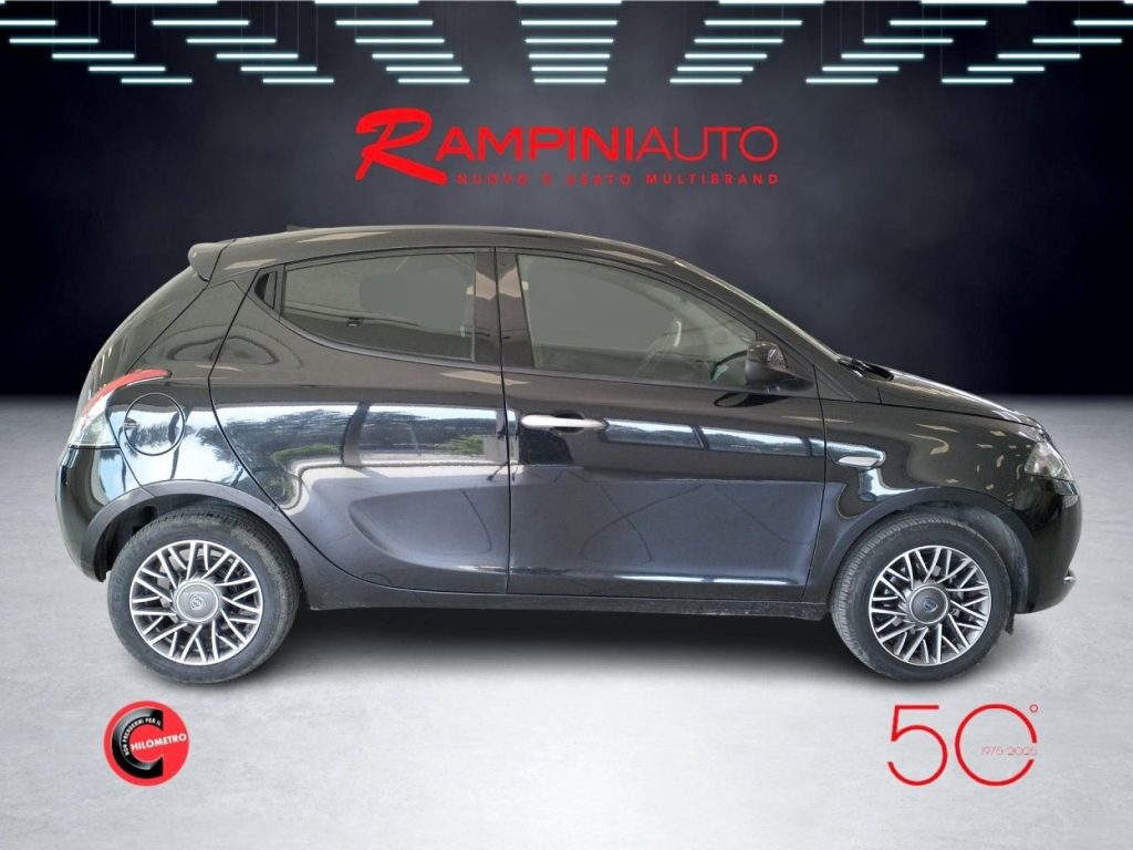 LANCIA Ypsilon 1.0 FireFly Hybrid Gold Plus Km 30.000 Iva Esposta - 8