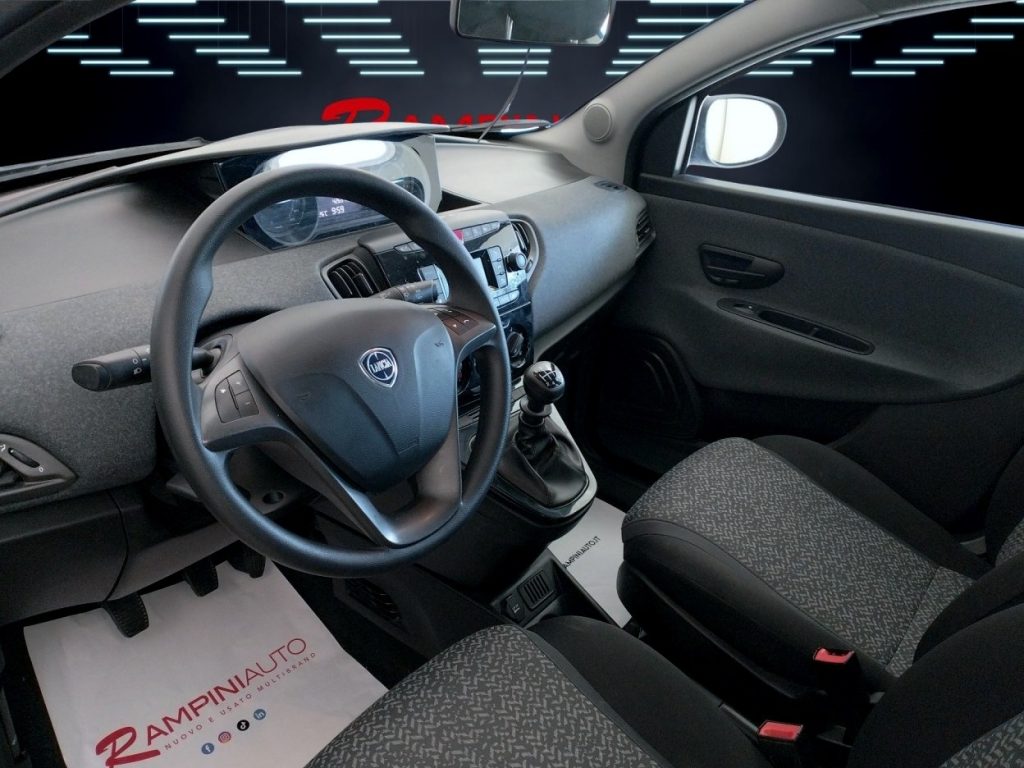 LANCIA Ypsilon 1.0 FireFly Hybrid Km 42.000 Iva Esposta - 16
