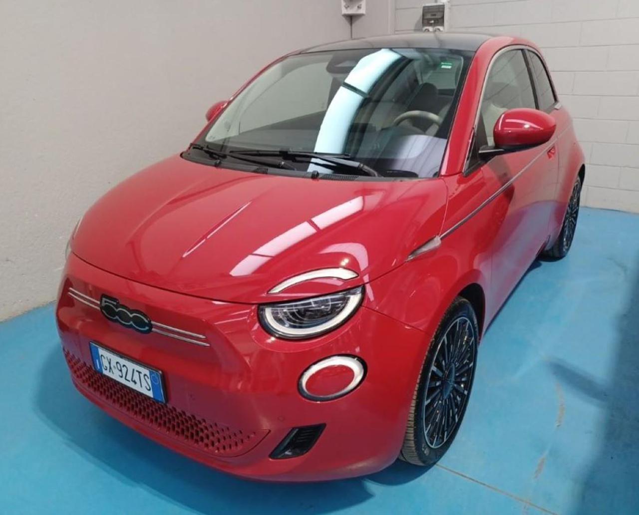 FIAT 500e Berlina 42 kWh La Prima 320 Km autonomia - 1