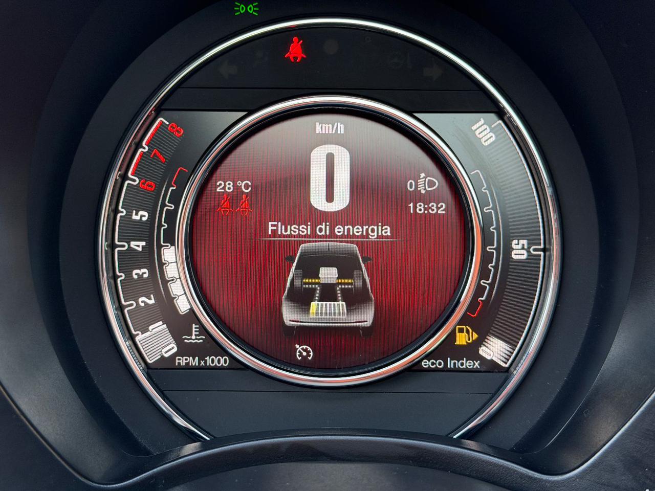 FIAT 500 1.0 Hybrid Dolcevita - 17