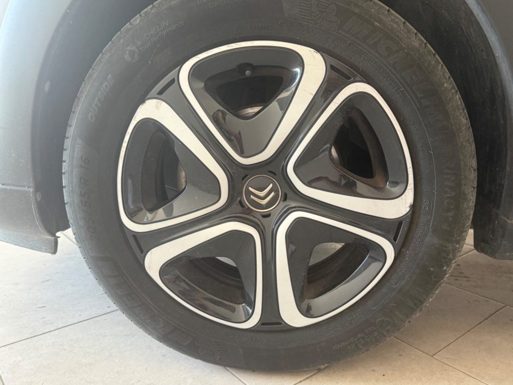 CITROEN C3 S&S Shine - 8