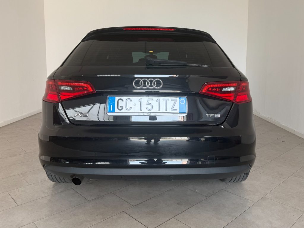AUDI A3 SPB 1.2 TFSI Ambiente - 6