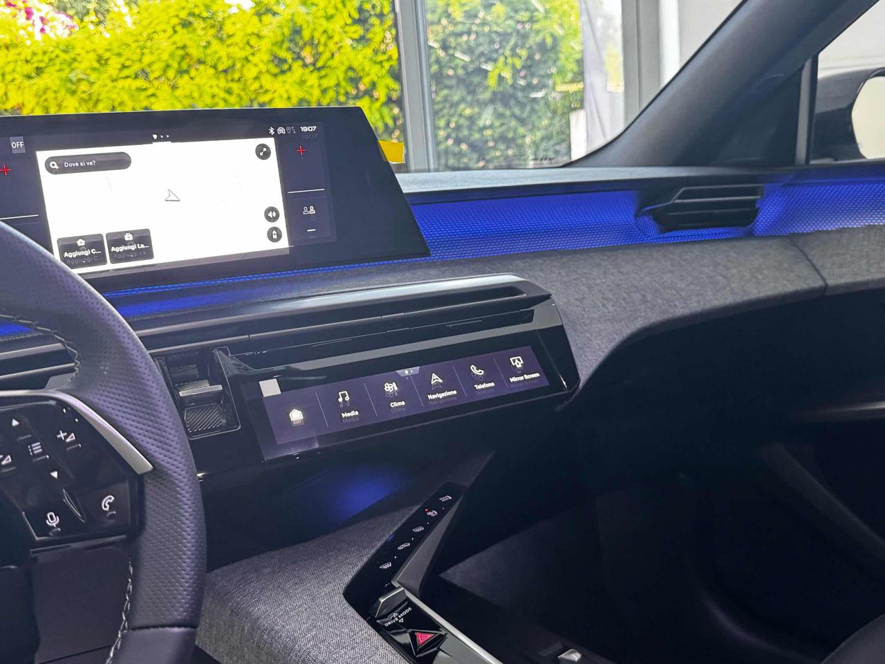 PEUGEOT 3008 Hybrid 145 e-DCS6 GT - 13