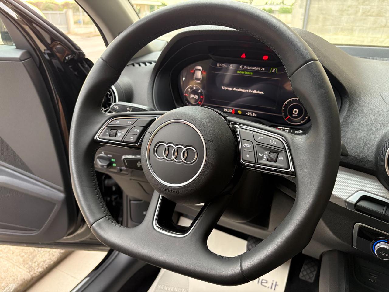 AUDI Q2 30 TDI S tronic S line Edition Identity Black - 24
