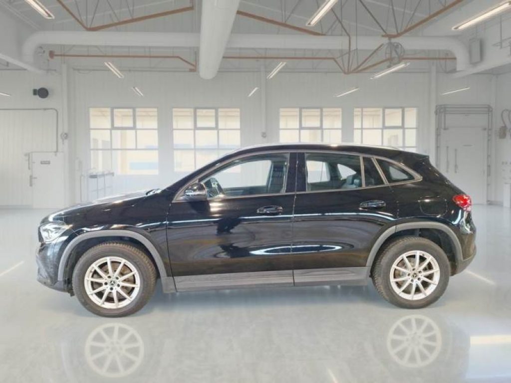 MERCEDES-BENZ GLA 200 d Automatic Business Extra **IVA ESPOSTA** - 6