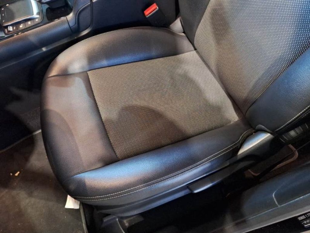 MERCEDES-BENZ GLA 200 d Automatic Business Extra **IVA ESPOSTA** - 7