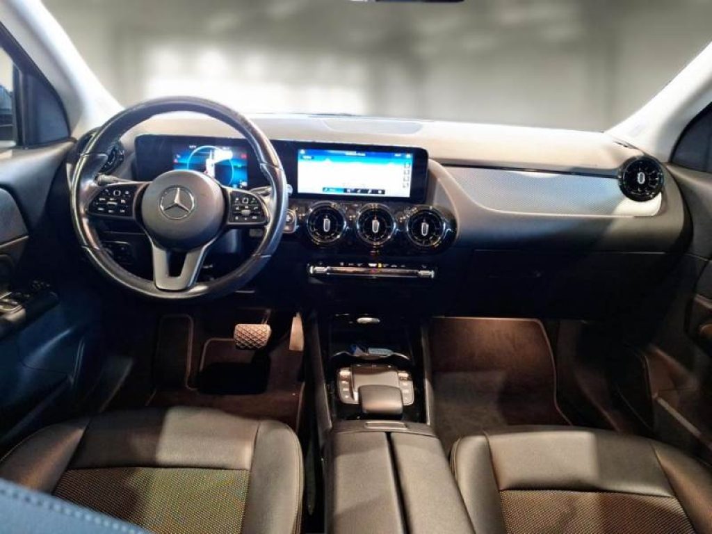 MERCEDES-BENZ GLA 200 d Automatic Business Extra **IVA ESPOSTA** - 8