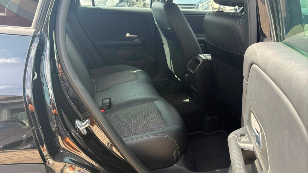 MERCEDES-BENZ GLA 200 d Automatic Business Extra **IVA ESPOSTA** - 20