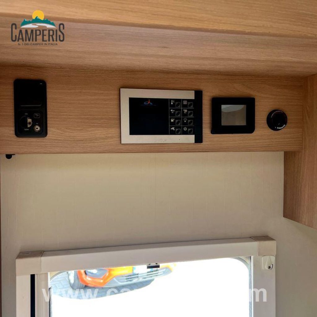 CARAVAN INTERNATIONAL CI MAGIS GARAGE