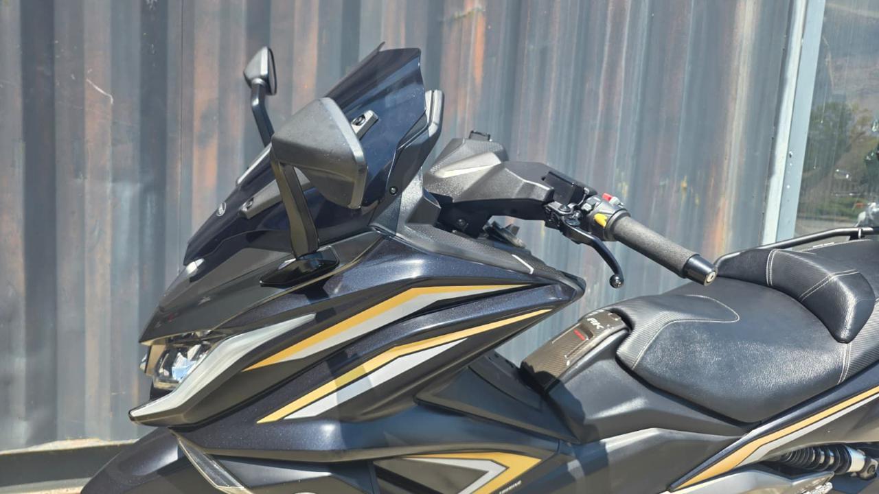 KYMCO AK 550 2017 - 12