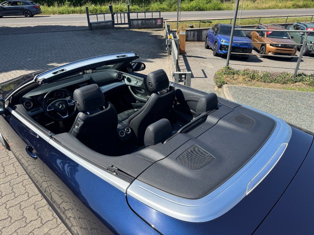 MERCEDES-BENZ E 220 d Auto Cabrio Premium - 24