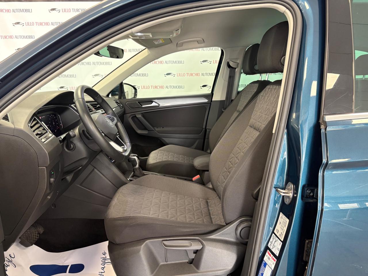 VOLKSWAGEN Tiguan 2.0 TDI 150 CV SCR DSG Life - 17