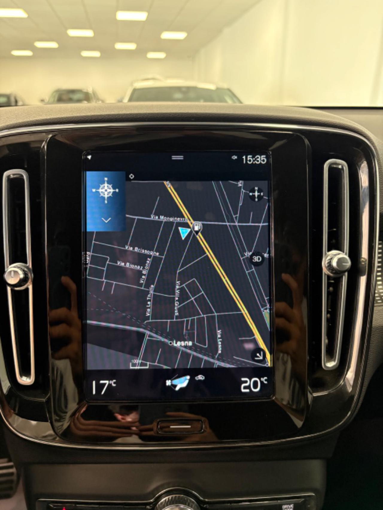 VOLVO XC40 T4 Recharge Plug-in Hybrid R-design FULL LED - 13